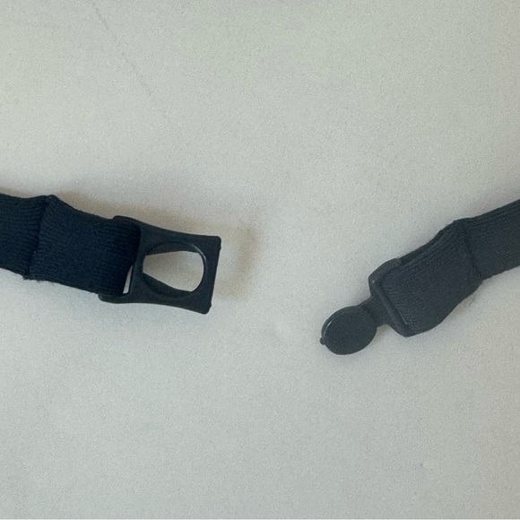 NWT ERES “Edge Cut” Triangle Bikini Top With Buckle Detail in Navy - Picture 10 of 16